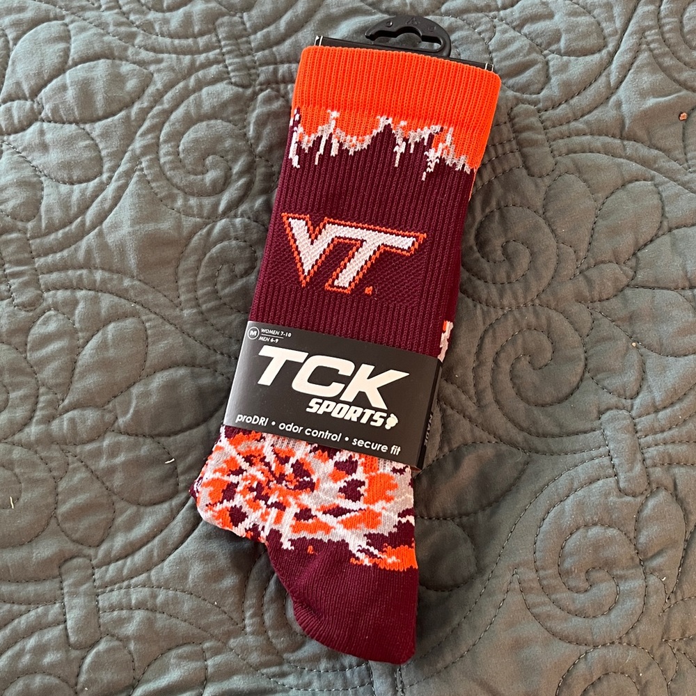 TCK Sports Virginia Tech Men’s Women’s Socks Size Medium